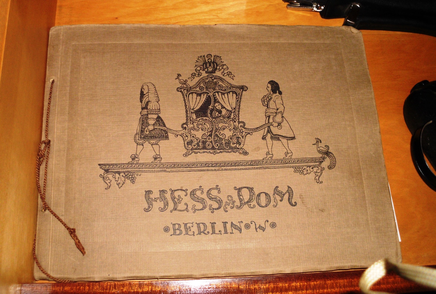 Einzelanfertigung von HESS & ROM, Berlin 1928